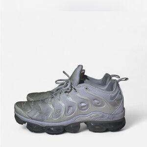 Nike Cream Air VaporMax Plus Shoes